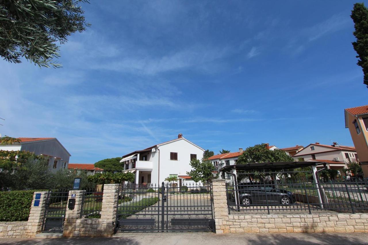 Apartments Mirela Ρόβινι Εξωτερικό φωτογραφία