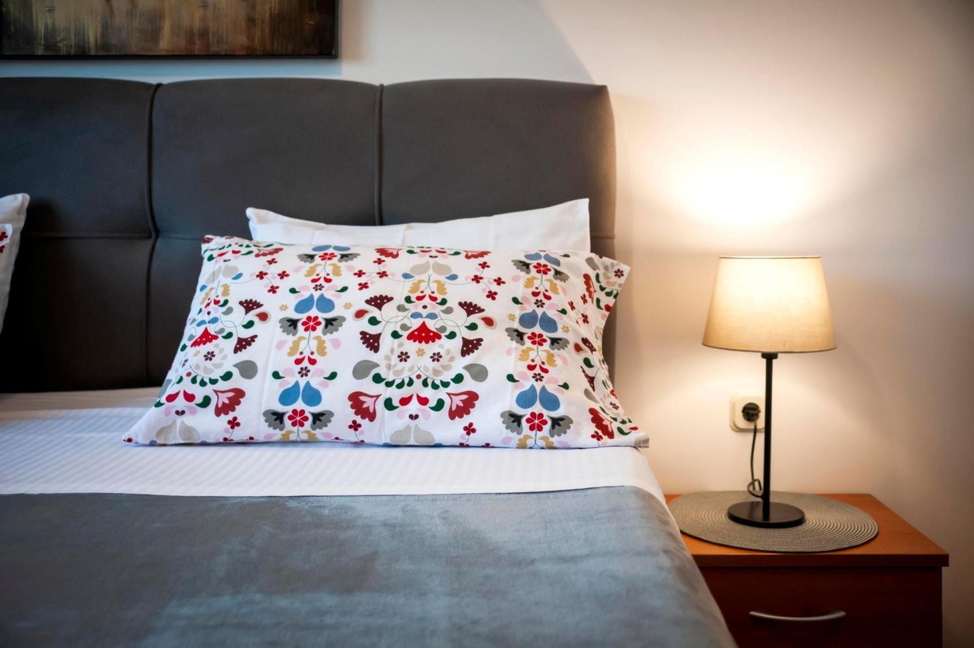 Apartments Mirela Ρόβινι Εξωτερικό φωτογραφία